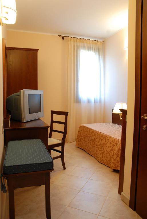 Hotel Villa Mokarta Salemi Szoba fotó